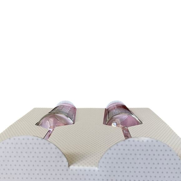 VIRAL Cupcakes & Cashmere Pink Heart Glass Champagne Flutes Set of 2 New - Picture 8 of 14